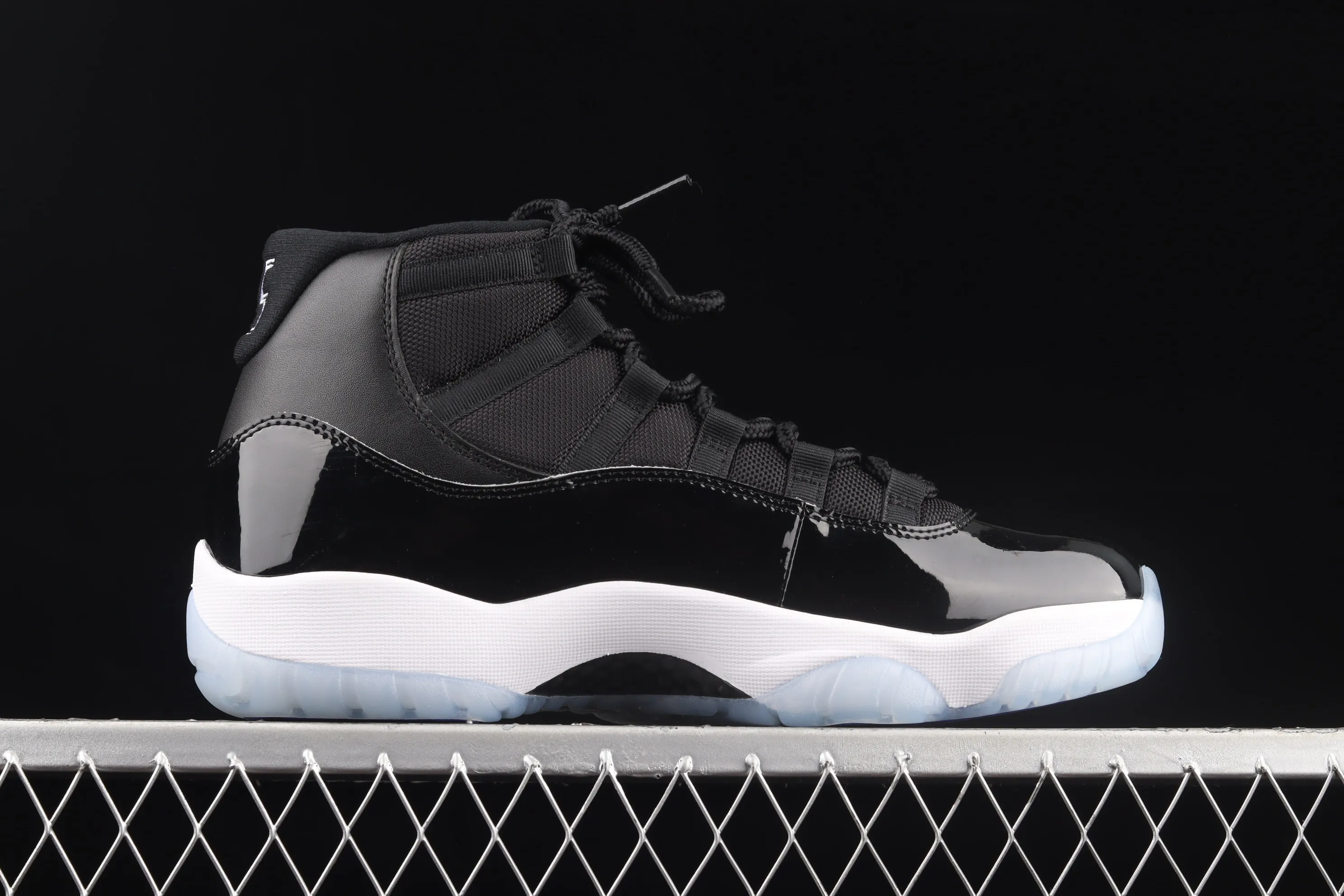 All categories Air Jordan Jordan series basketball shoes Air Jordan 11 F version Air Jordan 11 Space Jam AJ11 Joe 11 slam dunk 378037-003
